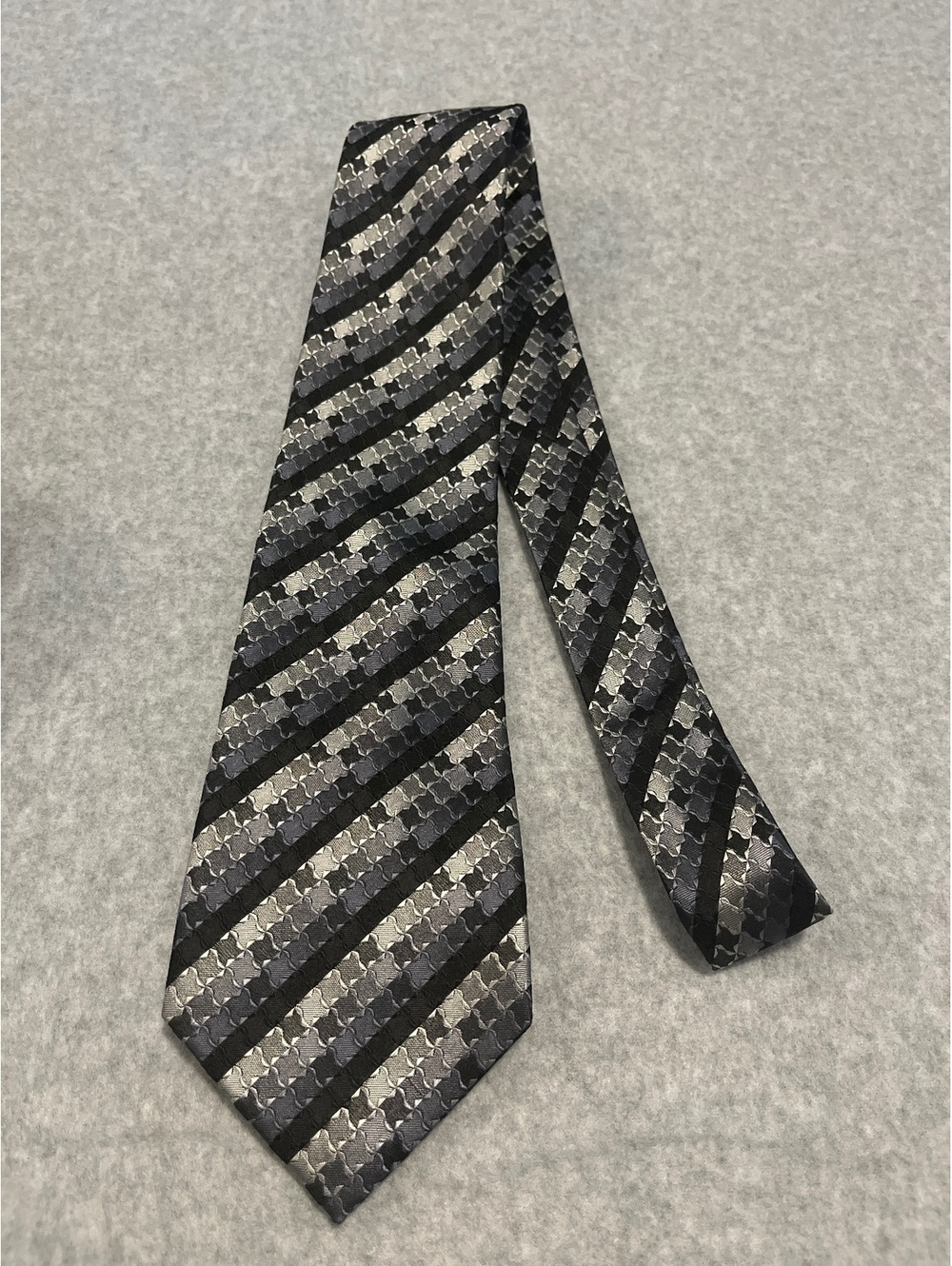 Vintage David Taylor Silk Black and Gray Stain Resistant Tie 60”